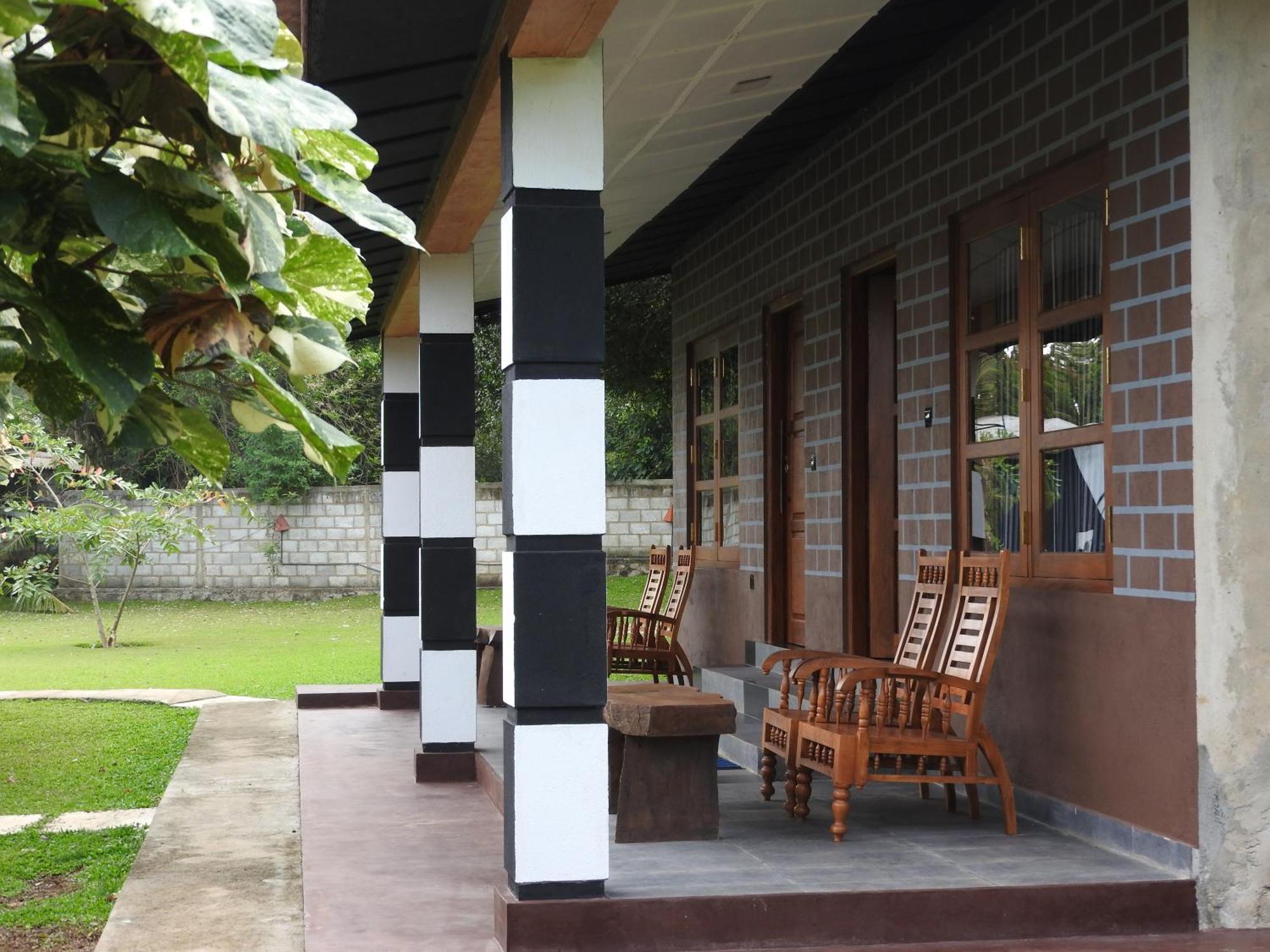 Eco Hotel Black & White - Anuradhapura Mihintale Εξωτερικό φωτογραφία