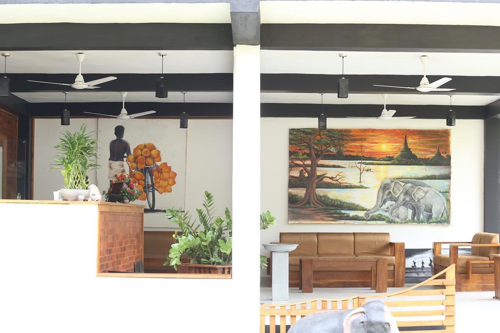Eco Hotel Black & White - Anuradhapura Mihintale Εξωτερικό φωτογραφία