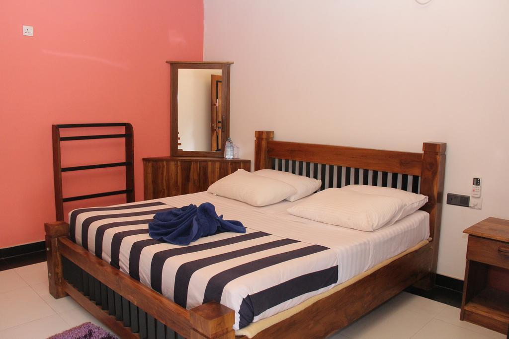 Eco Hotel Black & White - Anuradhapura Mihintale Εξωτερικό φωτογραφία