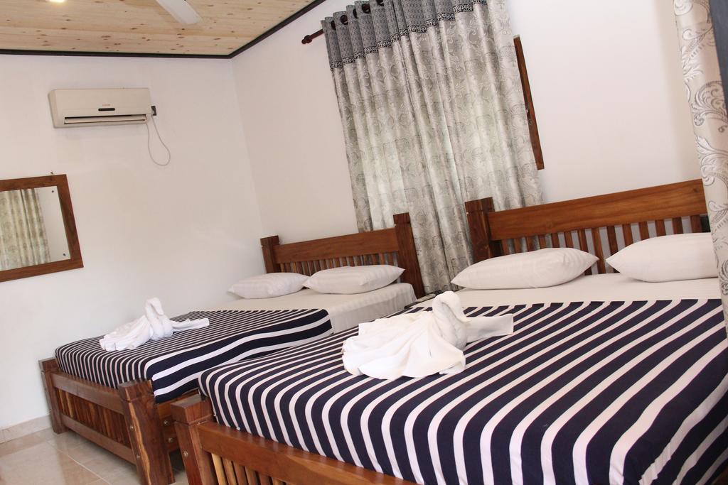 Eco Hotel Black & White - Anuradhapura Mihintale Εξωτερικό φωτογραφία