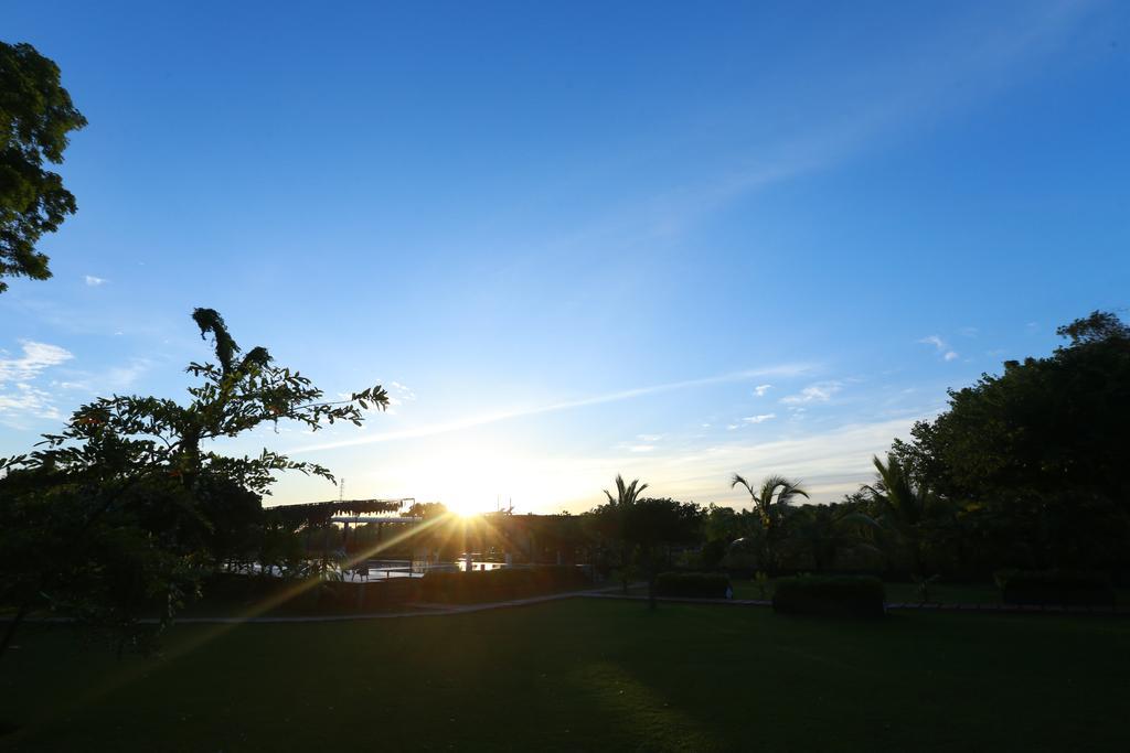 Eco Hotel Black & White - Anuradhapura Mihintale Εξωτερικό φωτογραφία