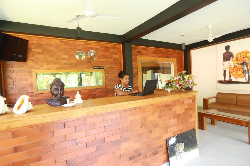 Eco Hotel Black & White - Anuradhapura Mihintale Εξωτερικό φωτογραφία