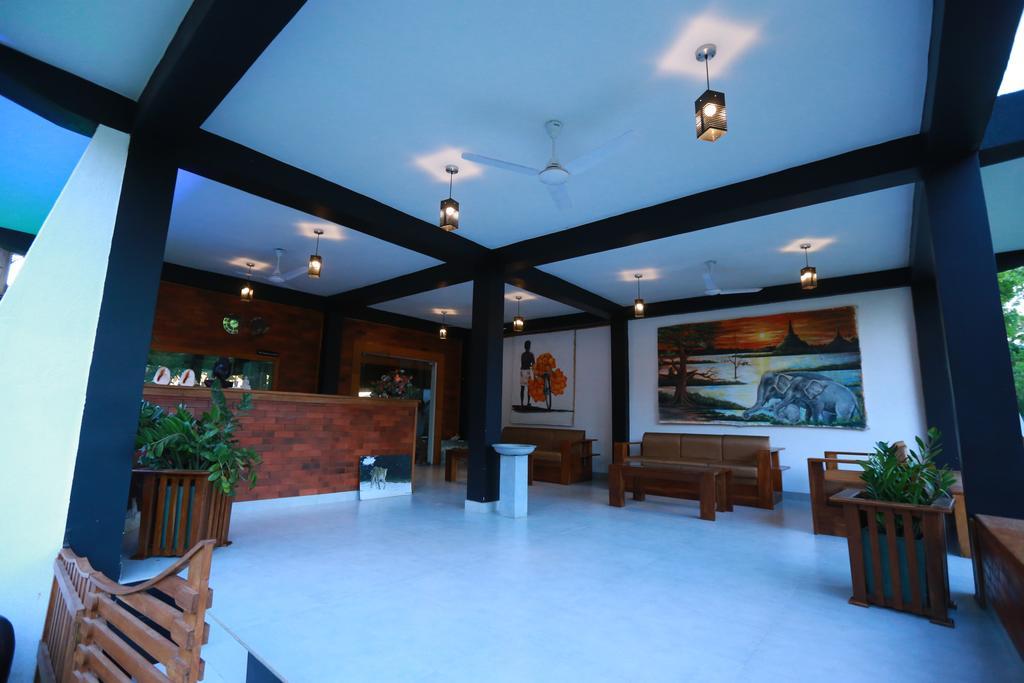 Eco Hotel Black & White - Anuradhapura Mihintale Εξωτερικό φωτογραφία