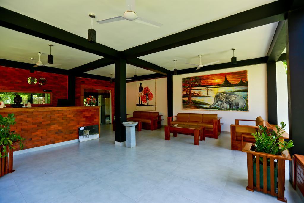 Eco Hotel Black & White - Anuradhapura Mihintale Εξωτερικό φωτογραφία