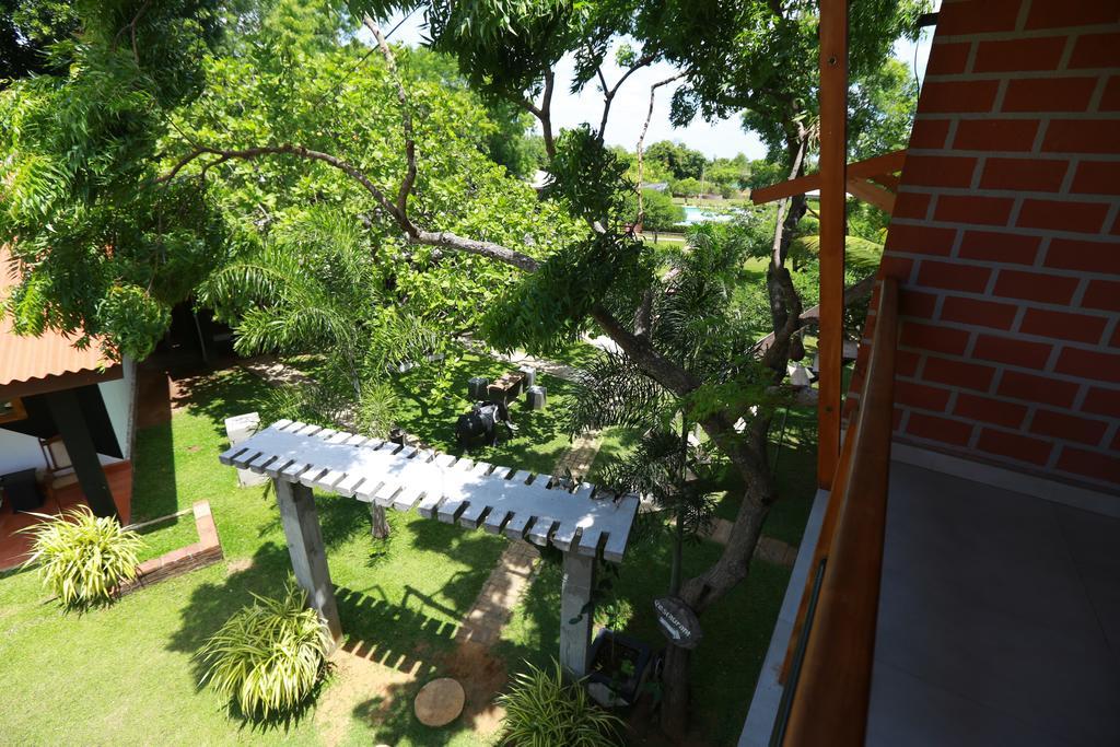 Eco Hotel Black & White - Anuradhapura Mihintale Εξωτερικό φωτογραφία