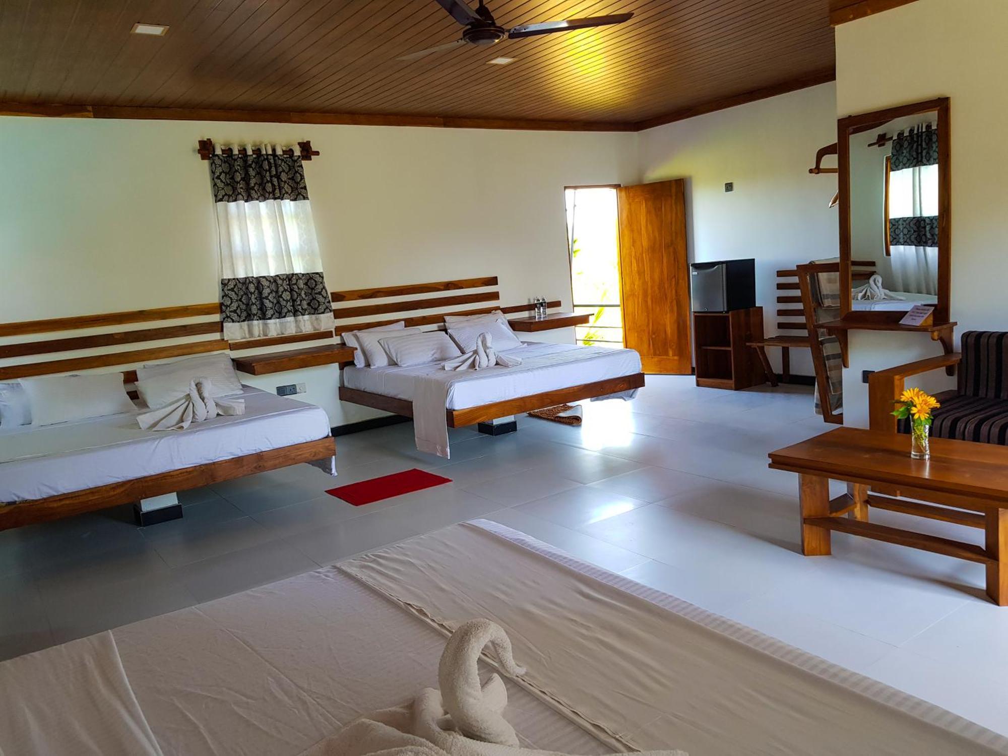 Eco Hotel Black & White - Anuradhapura Mihintale Εξωτερικό φωτογραφία